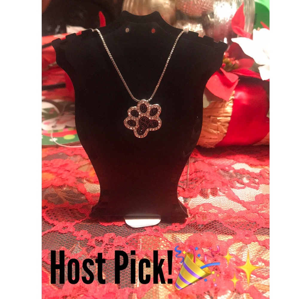 HOST PICK! Black&white crystal pawprint necklace